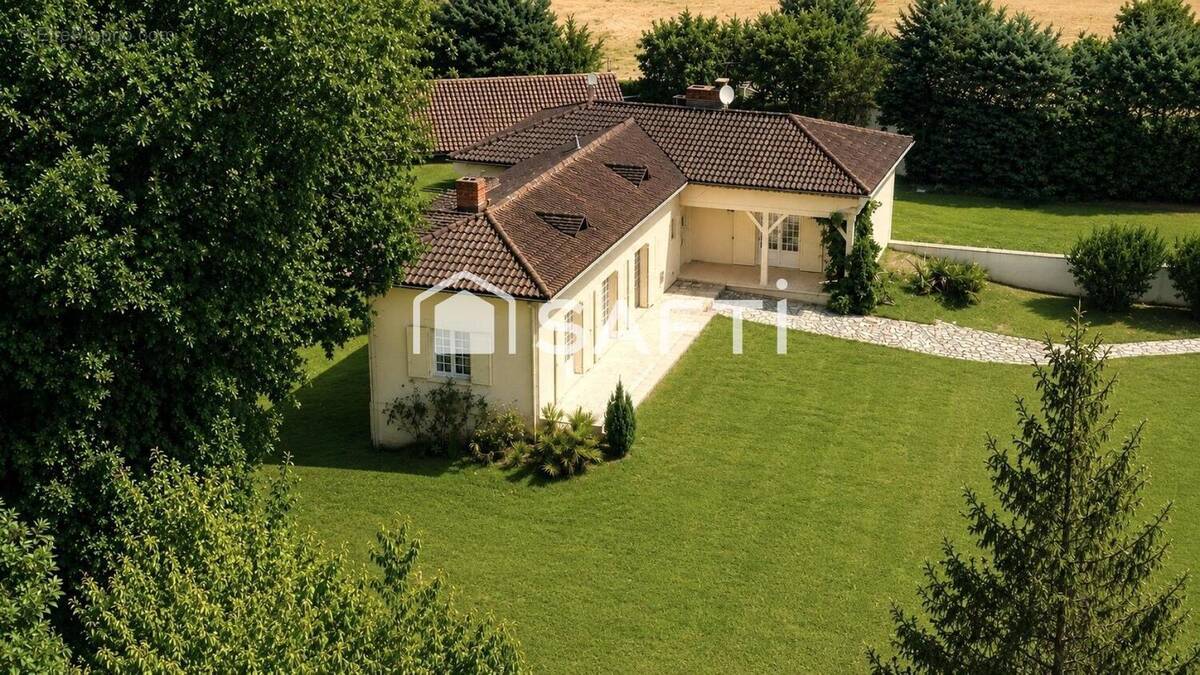 Photo 1 - Maison à FUMEL