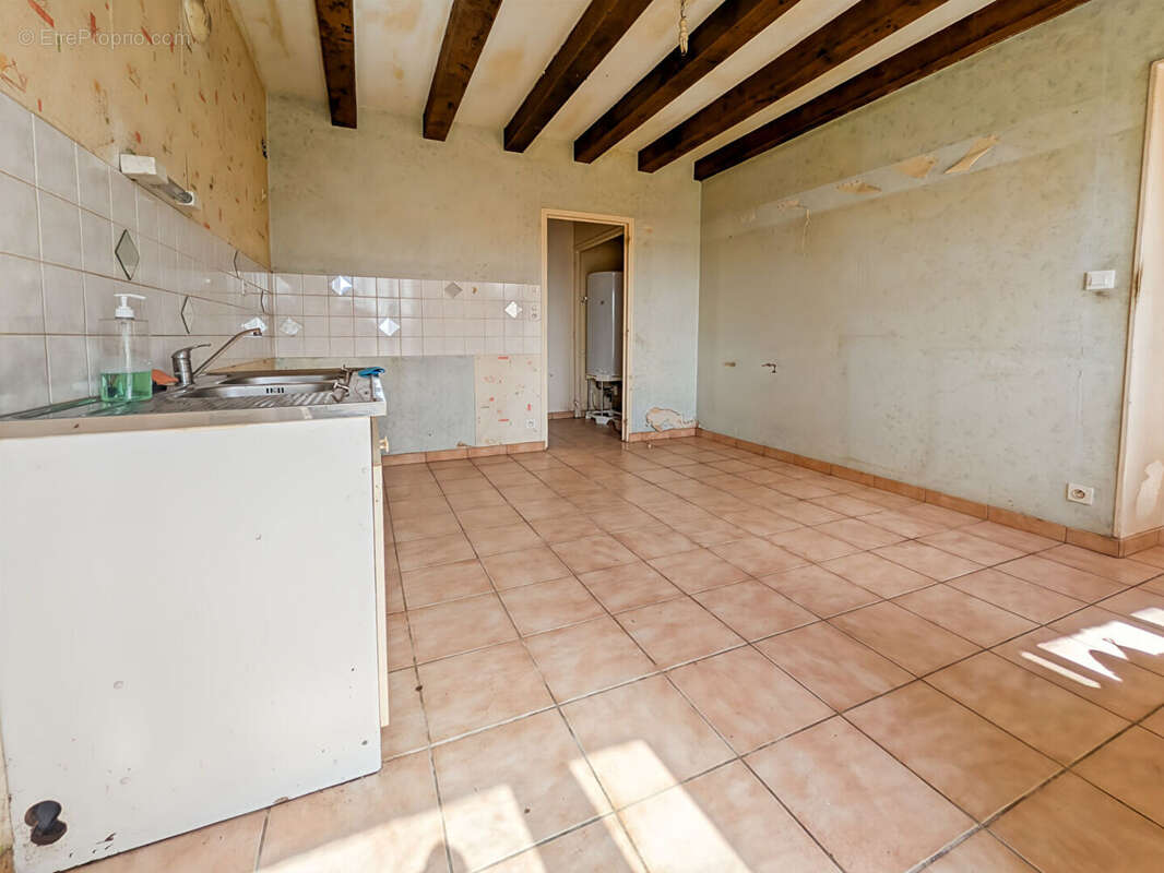 A vendre Maison en pierre à Chauvigné  81 m2 en campagne - photo 7