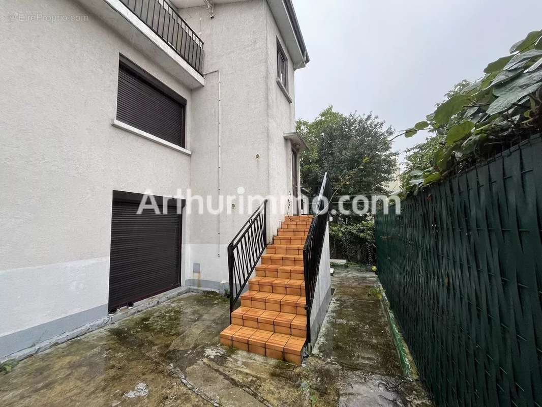 Appartement à LIVRY-GARGAN