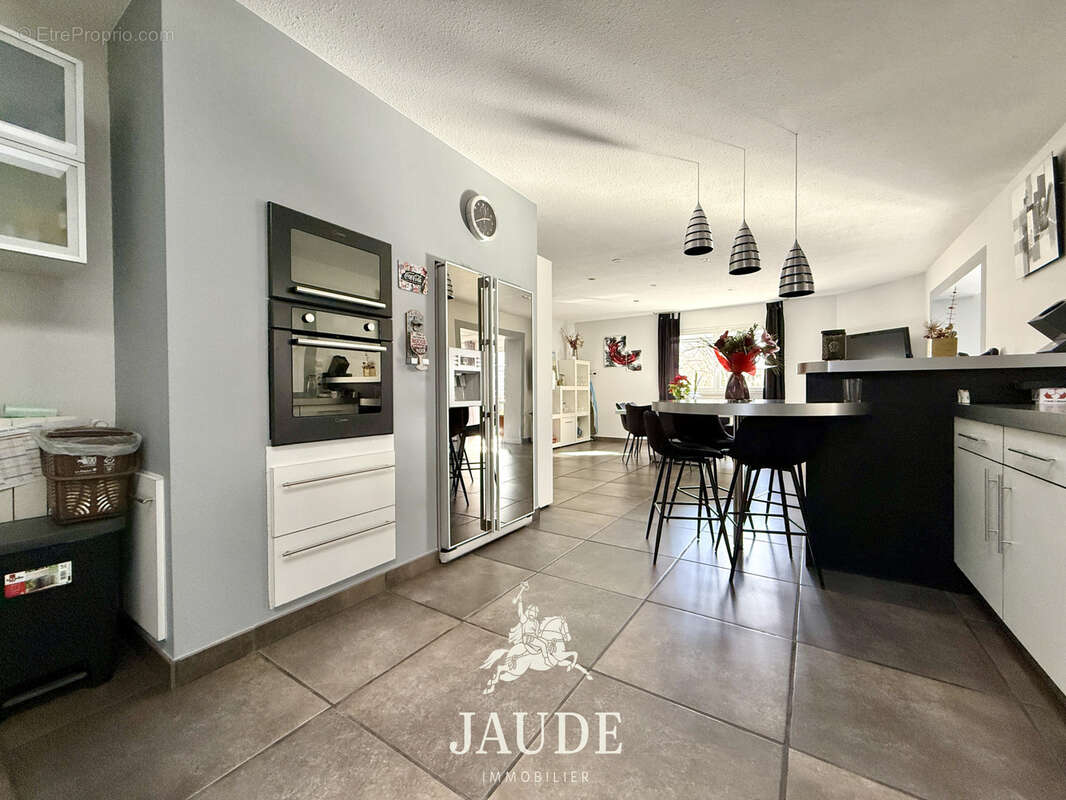 Belle maison à vendre à Sayat - photo 2