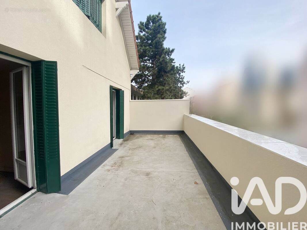 Photo 1 - Maison à COLOMBES