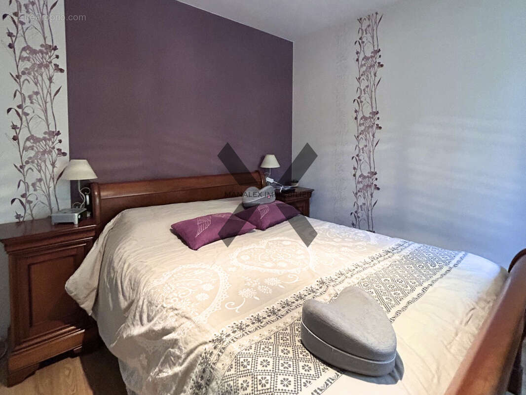 Maison à SAINT-VINCENT-DE-BOISSET