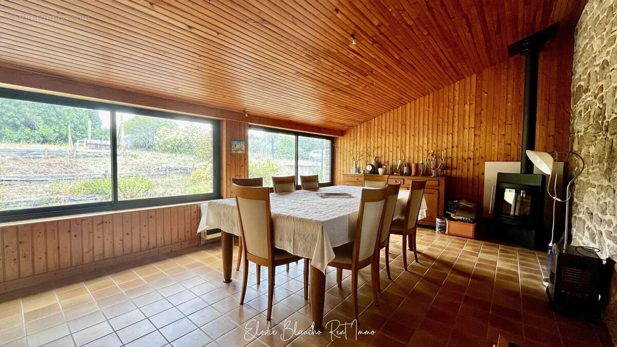 Maison 190 m² à Peaule  - photo 9