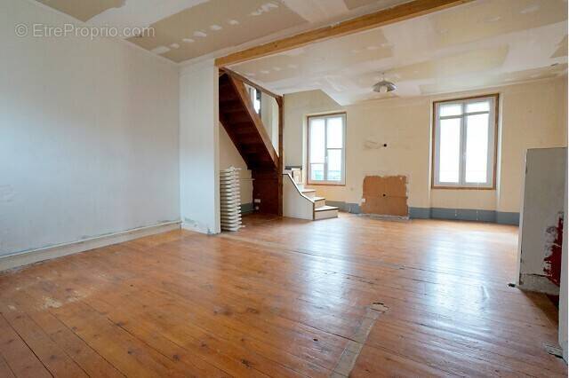 Appartement à MEZIERES-SUR-SEINE