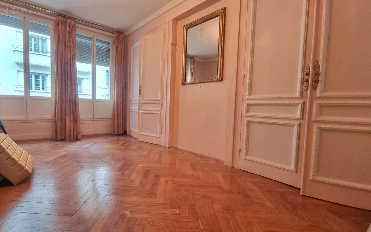 Appartement à LYON-7E