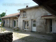 Maison à SAINT-ROMAIN-LE-PUY