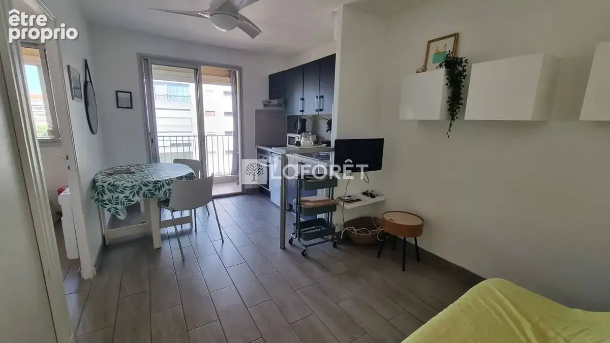 Canet En Roussillon - Appartement T2 + place parking - photo 3