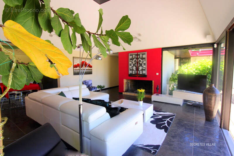 Maison à SALLEBOEUF