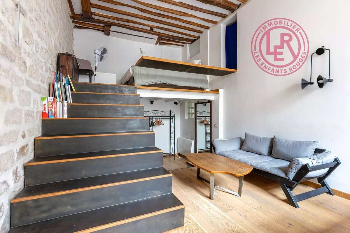 Appartement à PARIS-10E