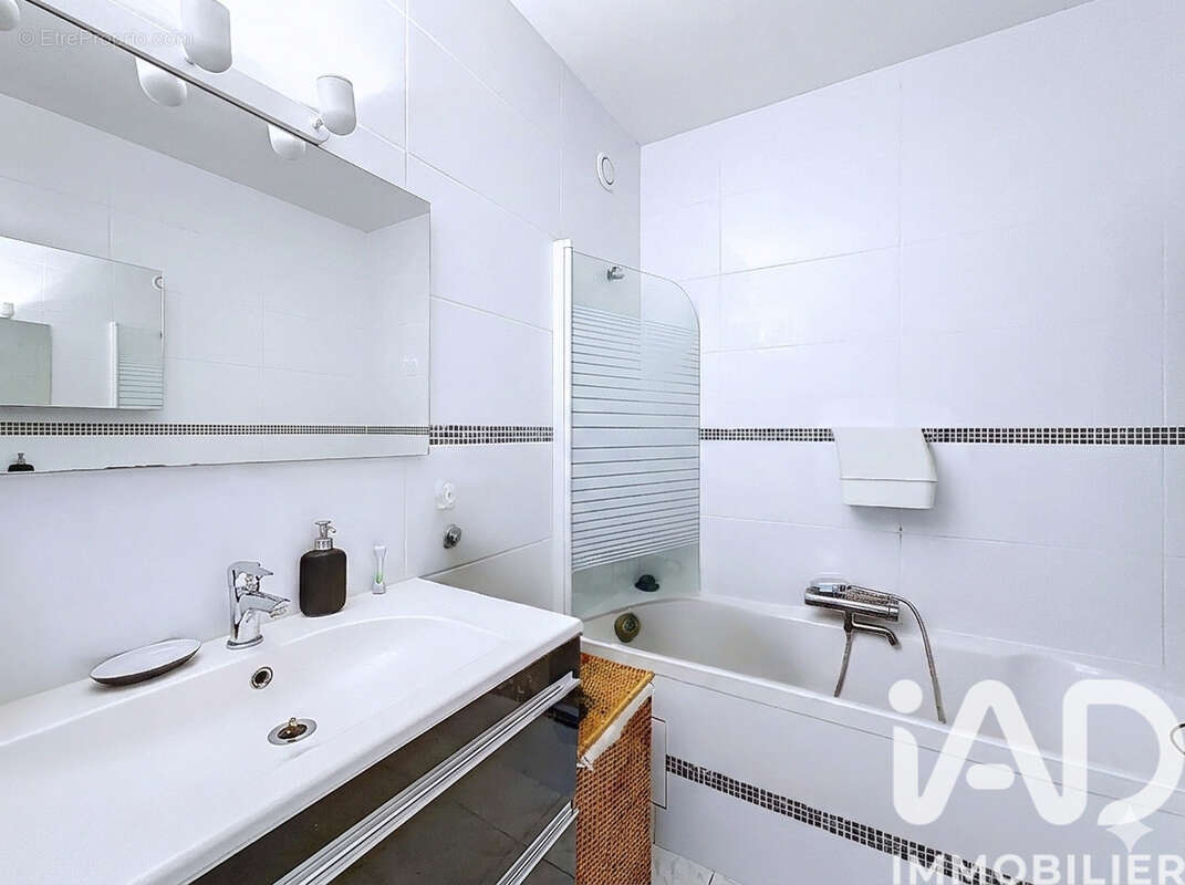 Photo 7 - Appartement à LE PERREUX-SUR-MARNE