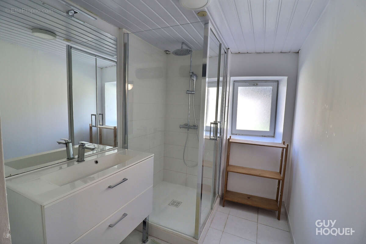 Propriété de caractère   Charme et élégance à Vouhé - photo 12