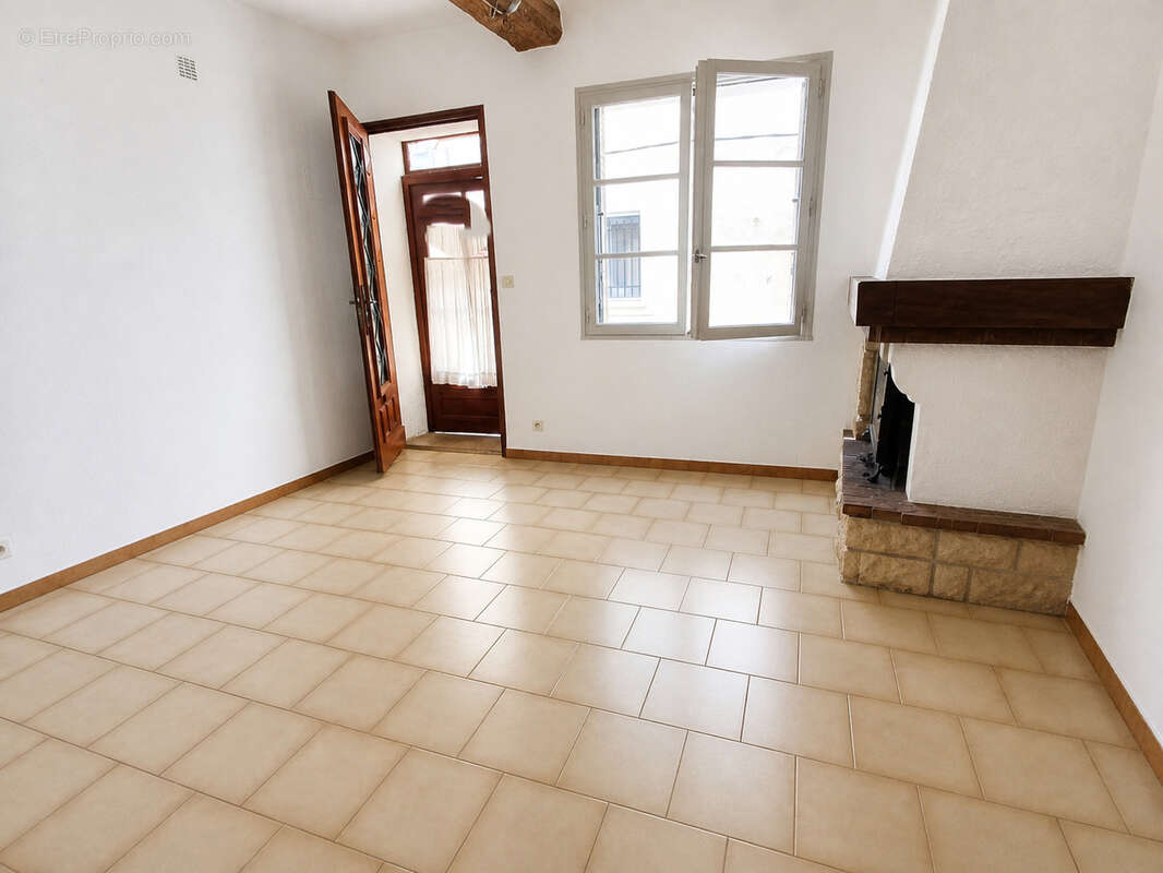 Maison à VILLENEUVE-LES-BEZIERS