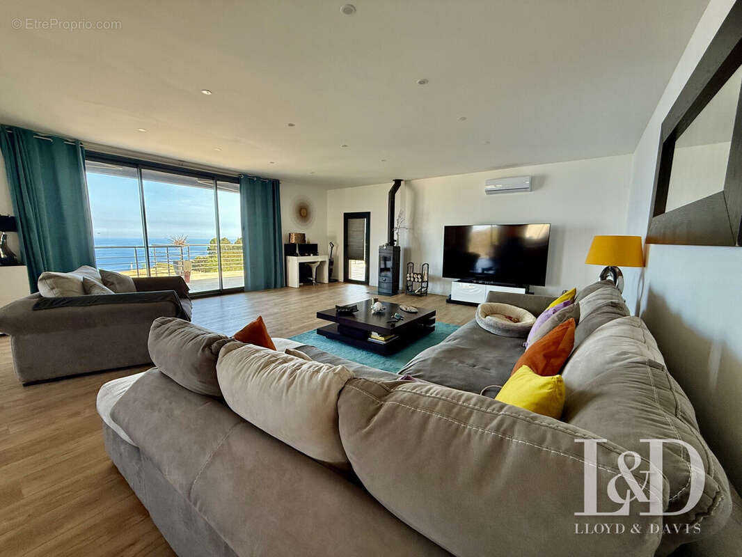 Maison à SAN-MARTINO-DI-LOTA