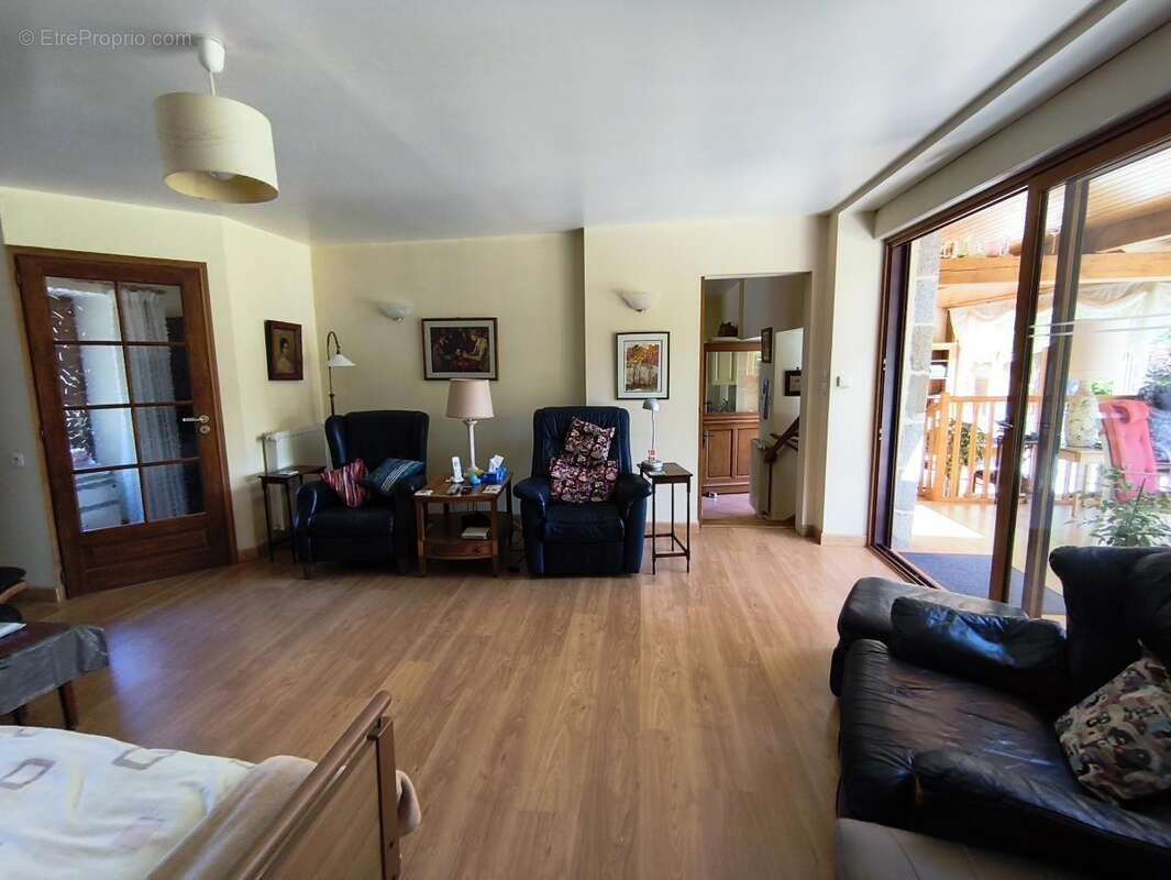 Maison 140 m² à Saint-Clement-Rancoudray  - photo 5