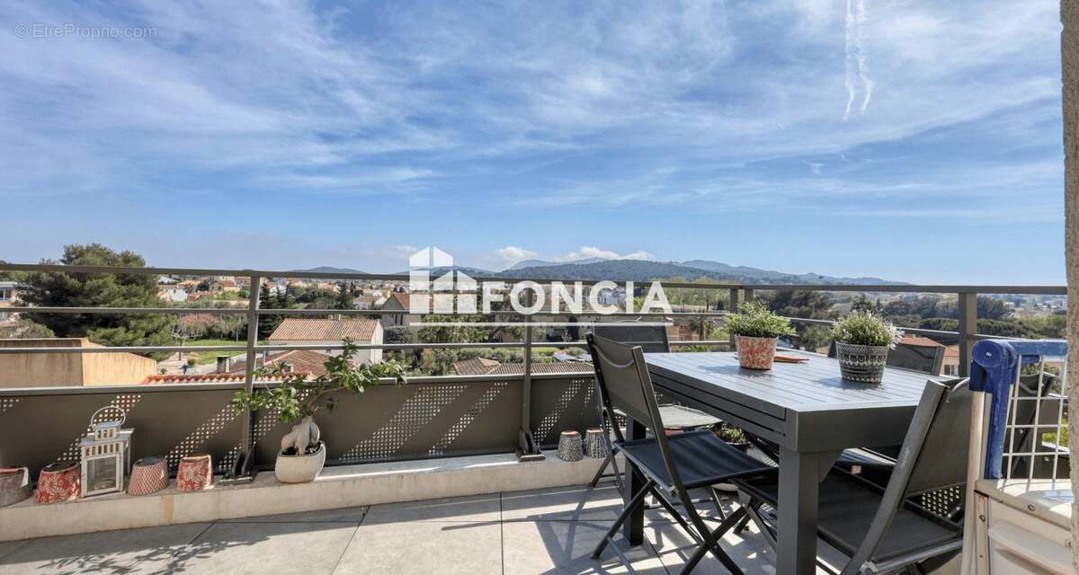 Appartement à SIX-FOURS-LES-PLAGES