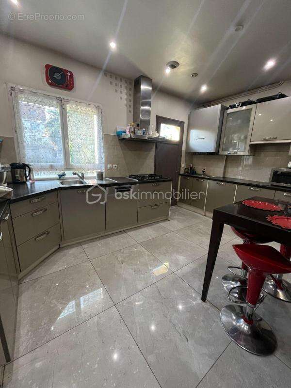 Maison à DEUIL-LA-BARRE