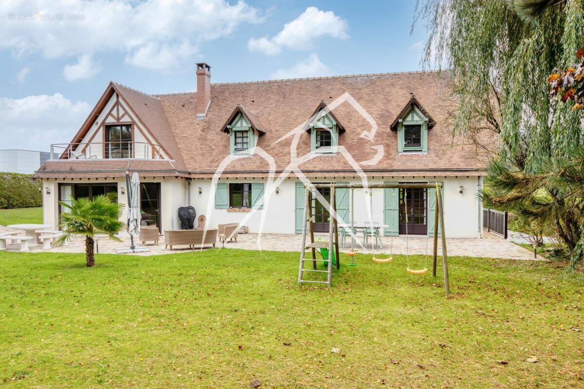 Maison à ISNEAUVILLE