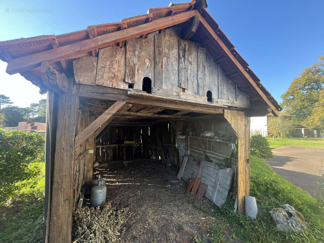 Maison à LES MATHES