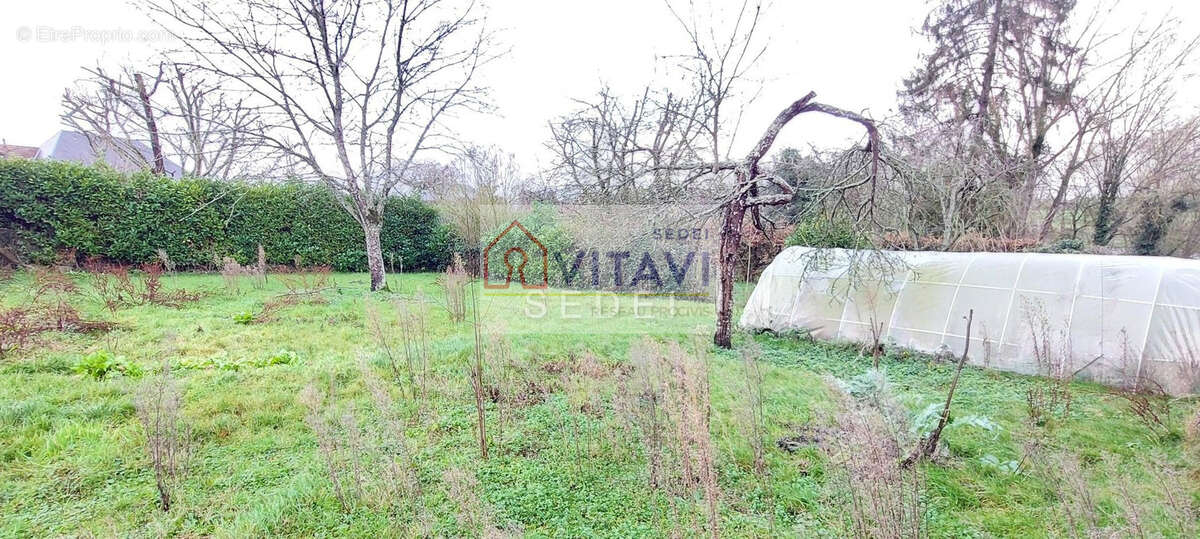 Terrain à VILLERS-SAINT-BARTHELEMY