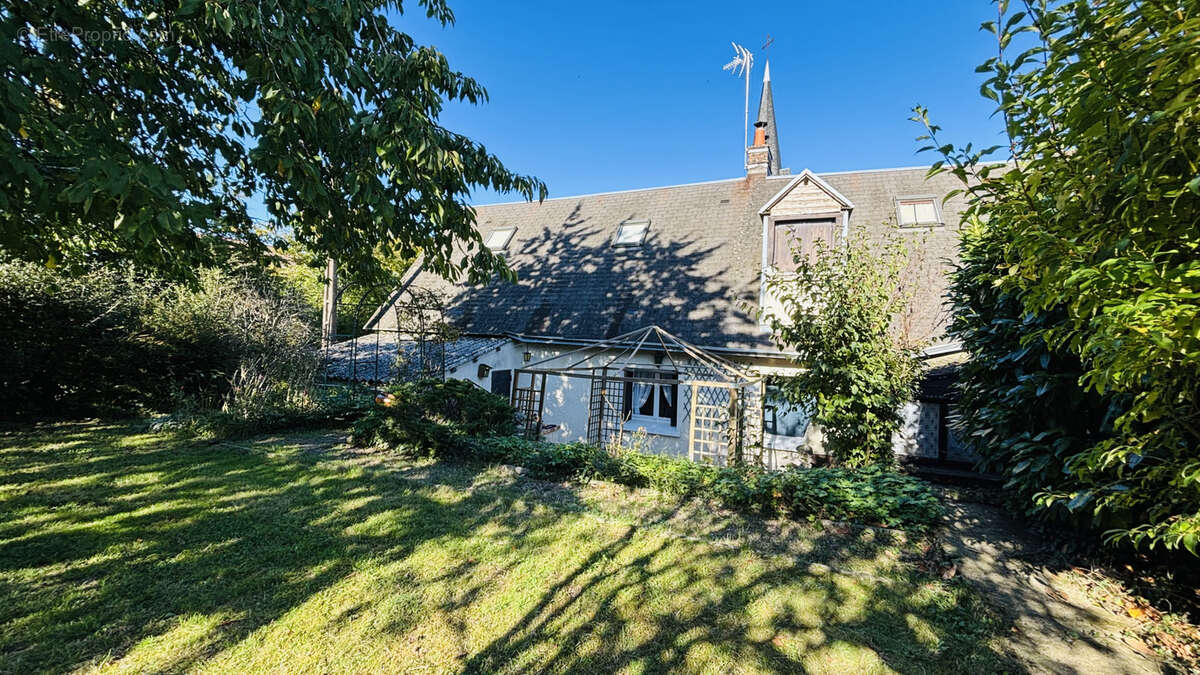 Maison à CLOYES-SUR-LE-LOIR