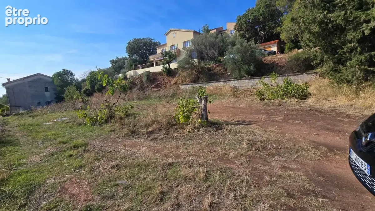 Terrain à bâtir de 614 m2   Solliès-Ville   Plein Sud avec vue dégagée - photo 2
