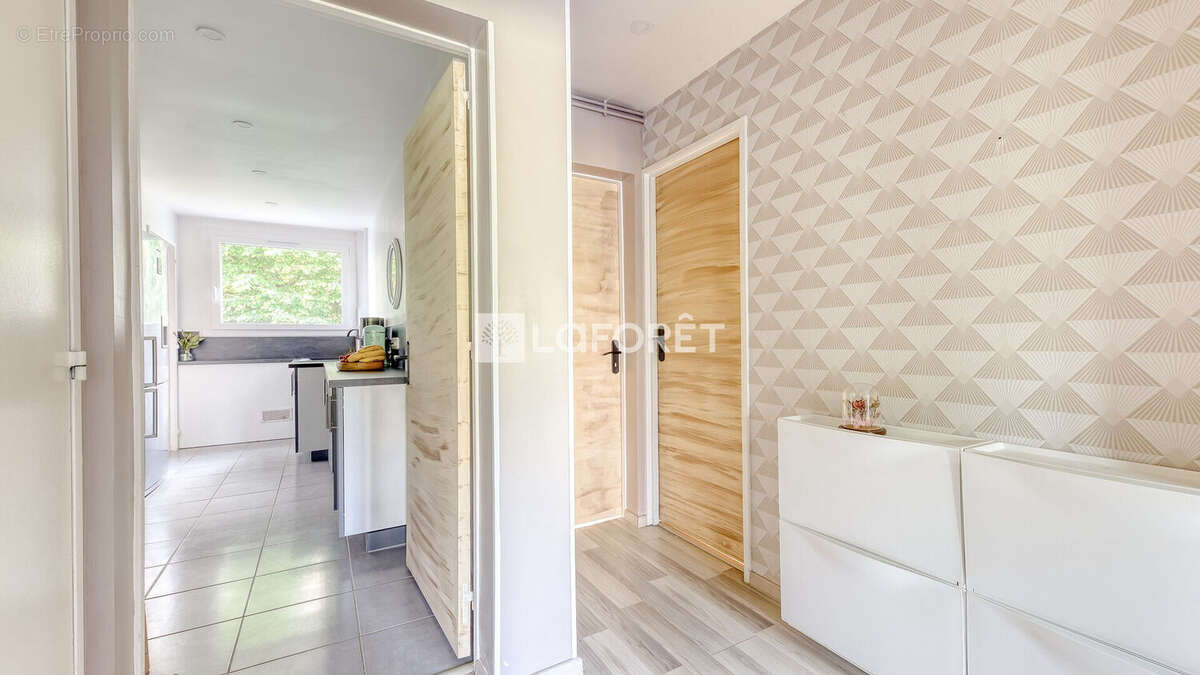 Appartement à OZOIR-LA-FERRIERE