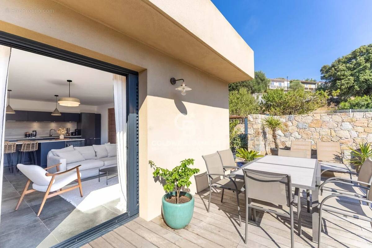 Appartement à AREGNO