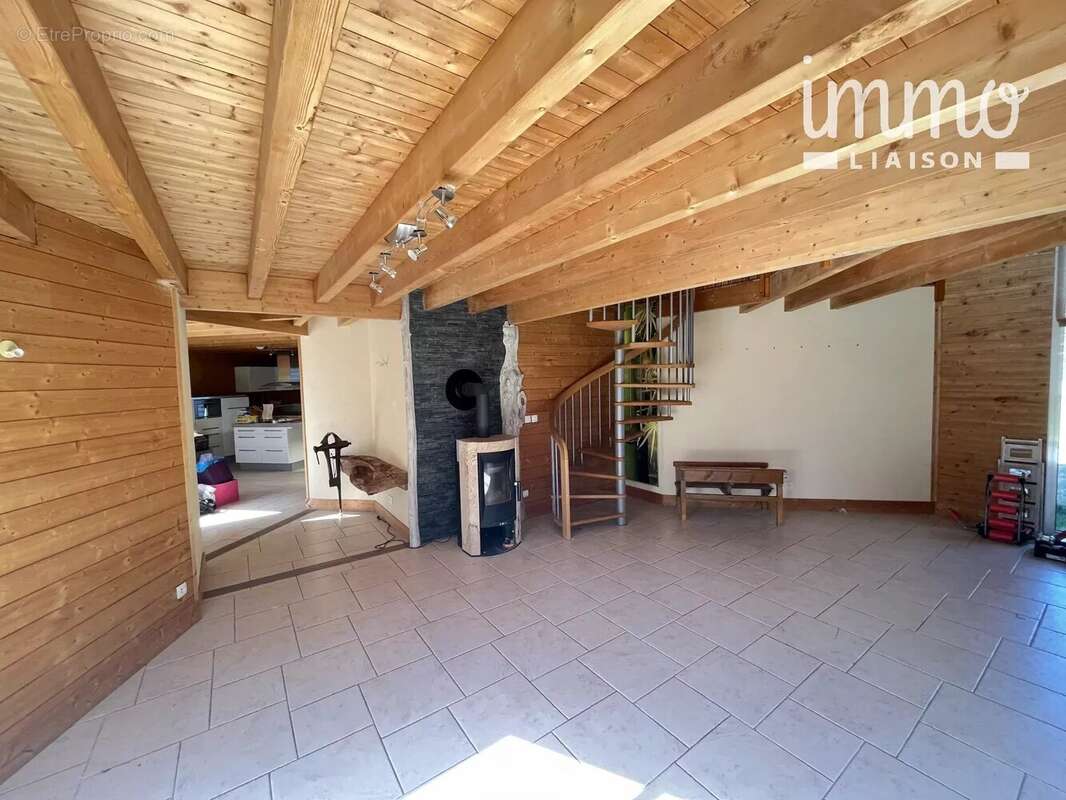 Maison à GRANDCHAMPS-DES-FONTAINES