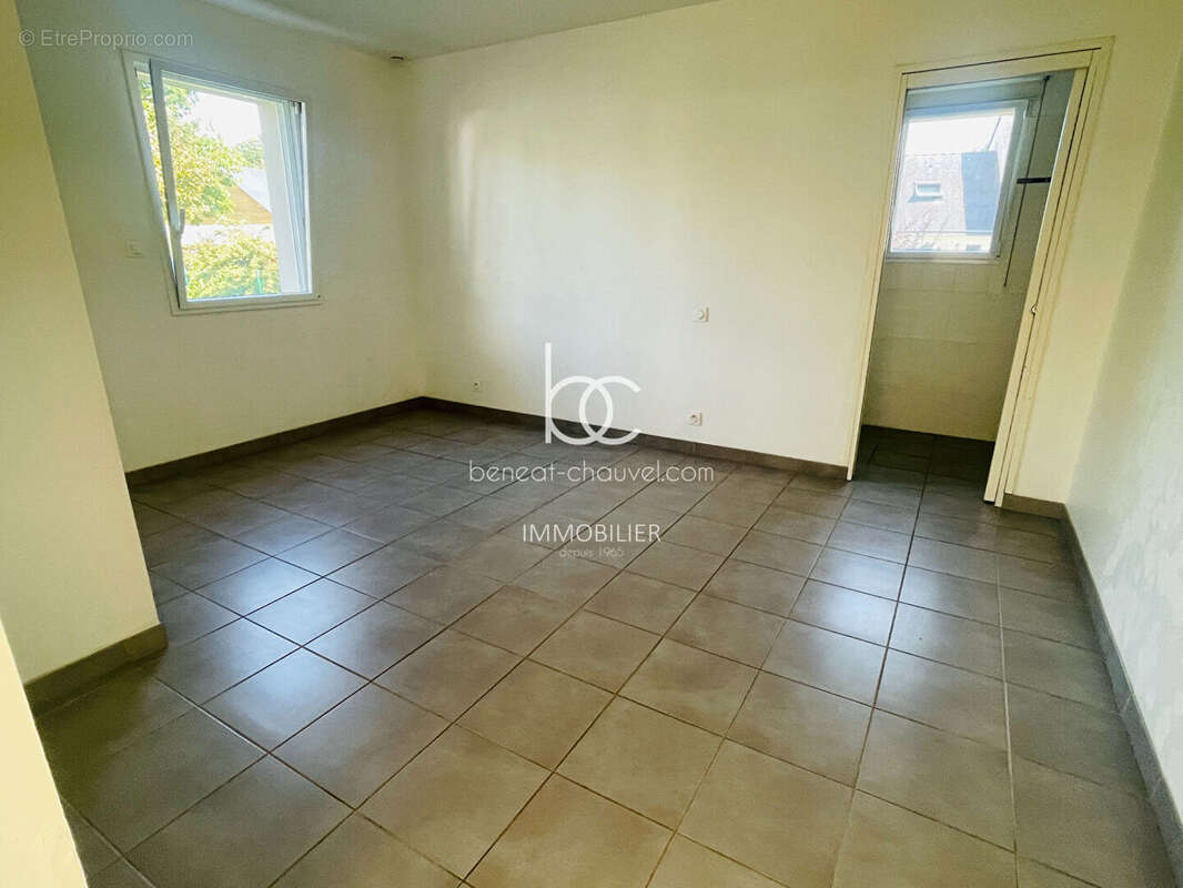 Maison Récente 4 Chambres  Suite RDC  Garage  Calme SURZUR (56450) - photo 6