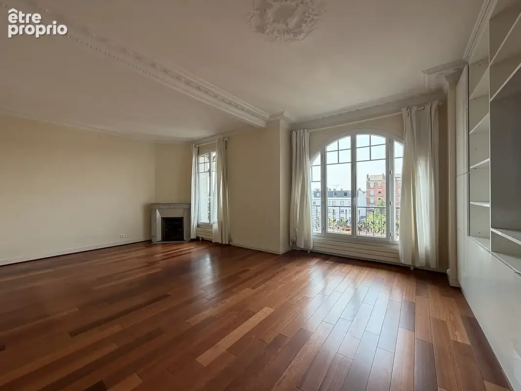 Appartement à HOUILLES