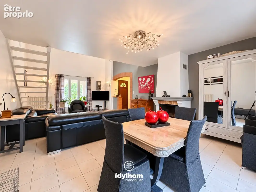Maison T6 de 138 m2 avec jardin et double garage à Villeneuve-Tolosane - photo 6