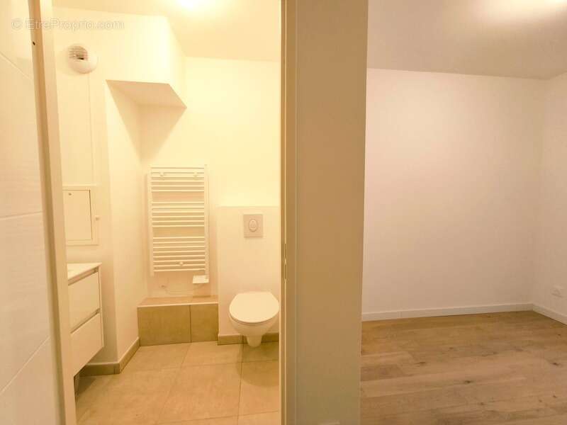 Appartement à SURESNES