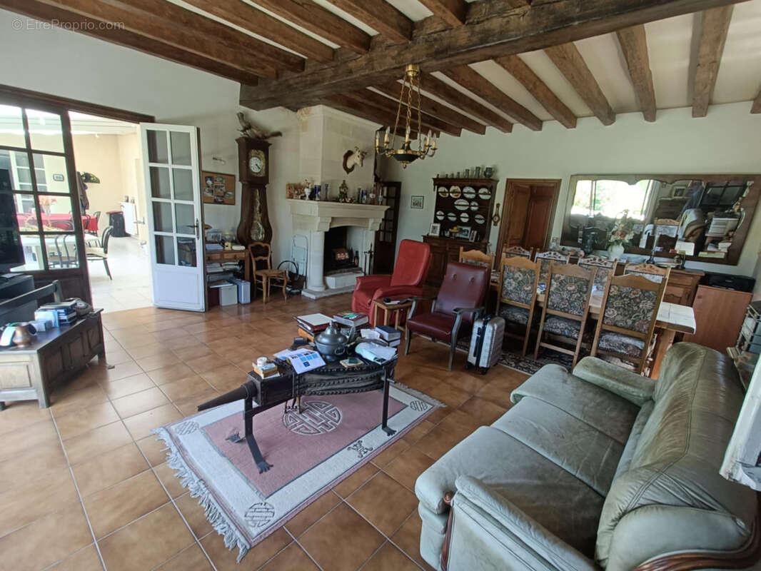 Maison à SAINT-MESMIN