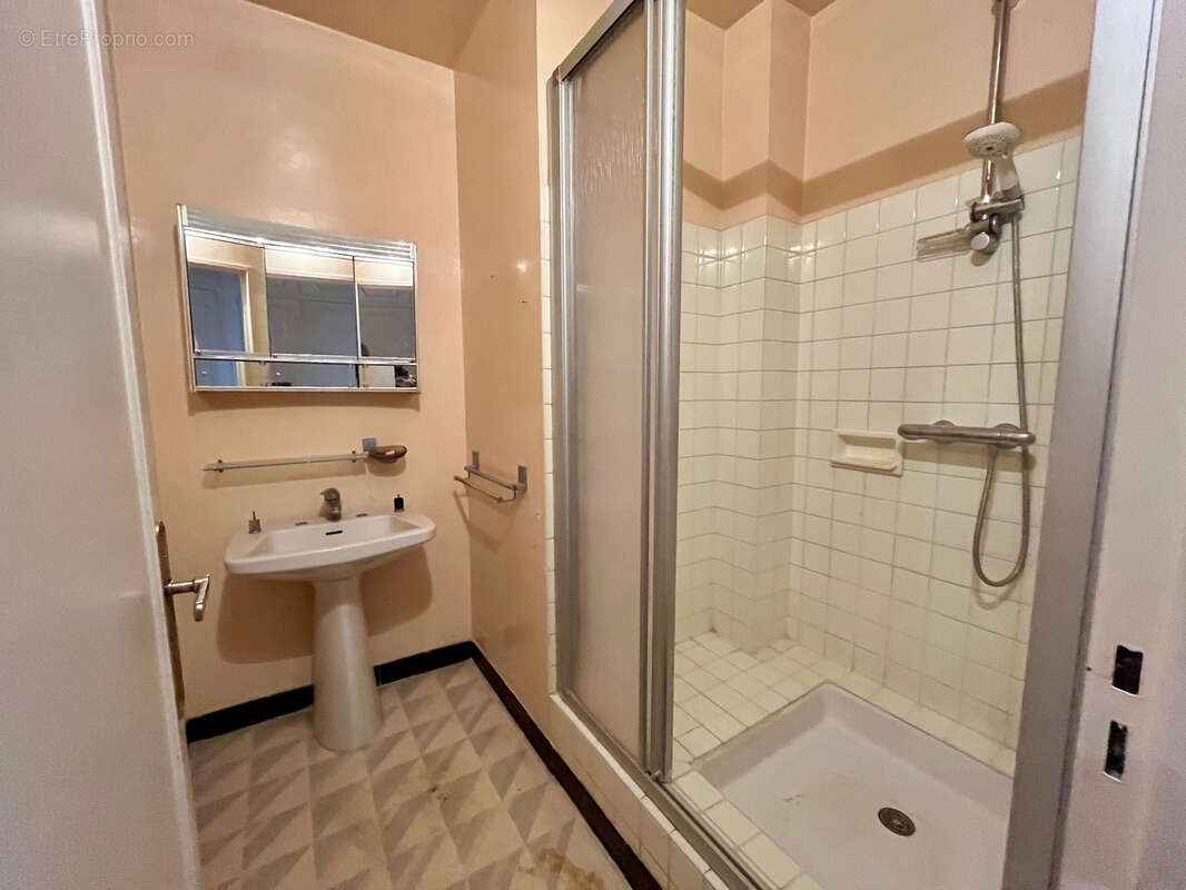 Appartement à SAINT-MAUR-DES-FOSSES