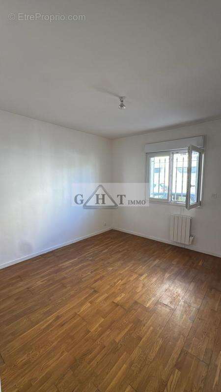 Immeuble a vendre entièrement rénové – 3 logements – saint-denis - photo 6
