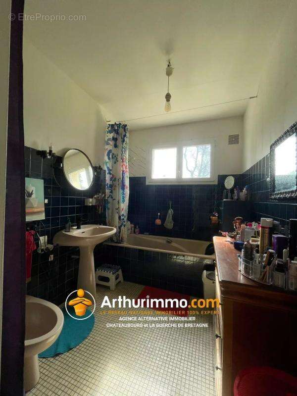 Maison à AVAILLES-SUR-SEICHE