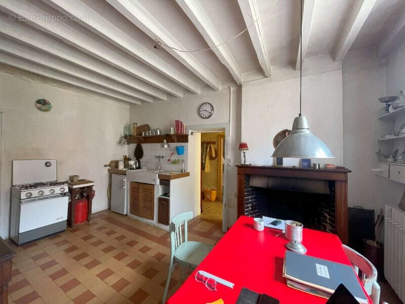 Maison à LA BAZOCHE-GOUET