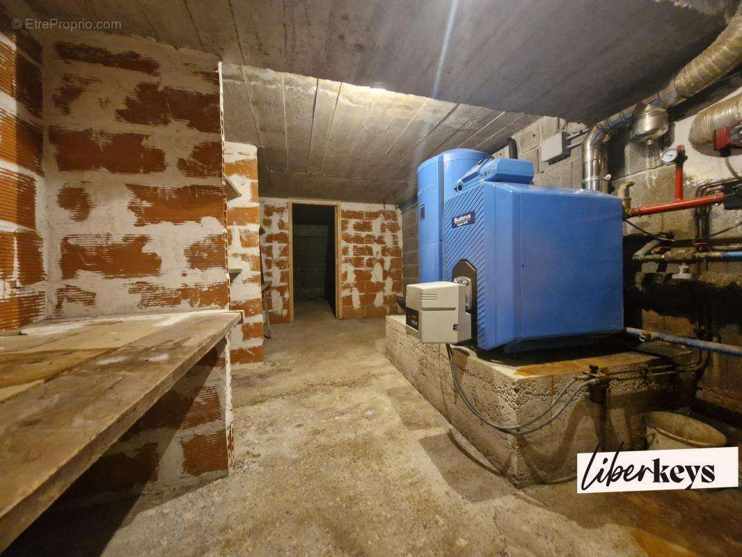 Saint Georges de Luzençon une propriété familiale où l espace ne manque jamais ! - photo 14