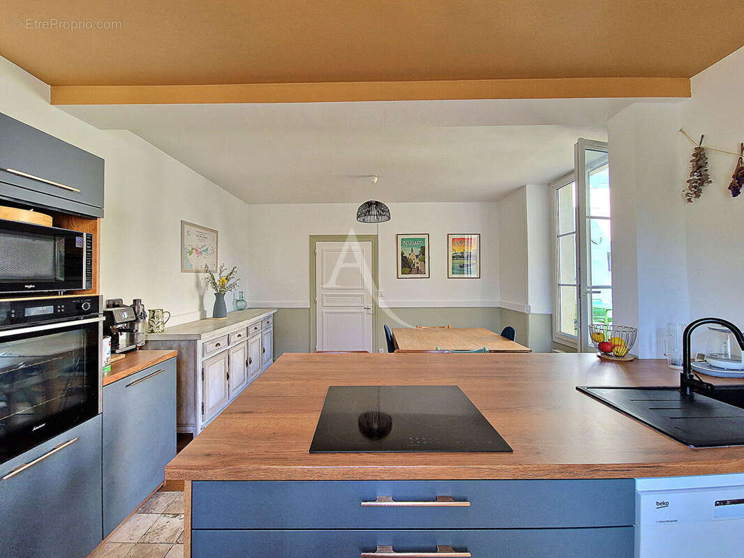 Maison Chateauneuf Sur Sarthe 8 pièce(s) 216 m2 - photo 10