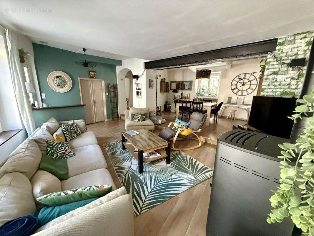 Maison 173 m² à Argeliers  - photo 2
