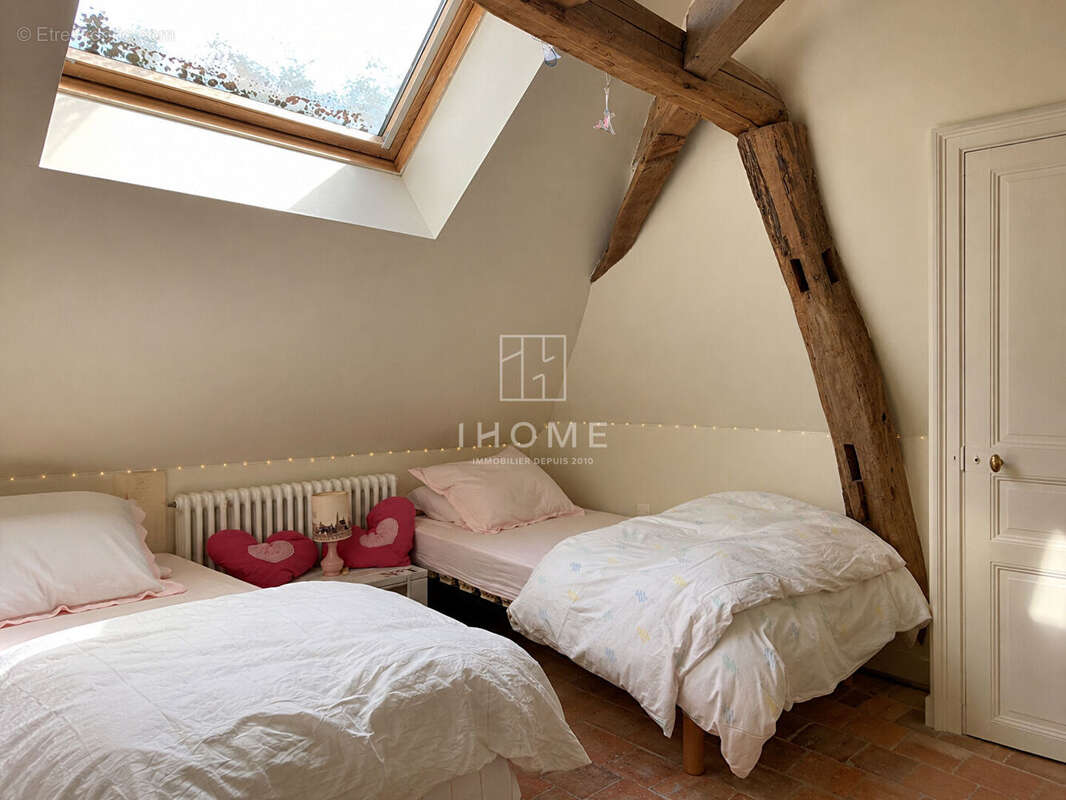 Maison 133 m² à Etriche  - photo 13