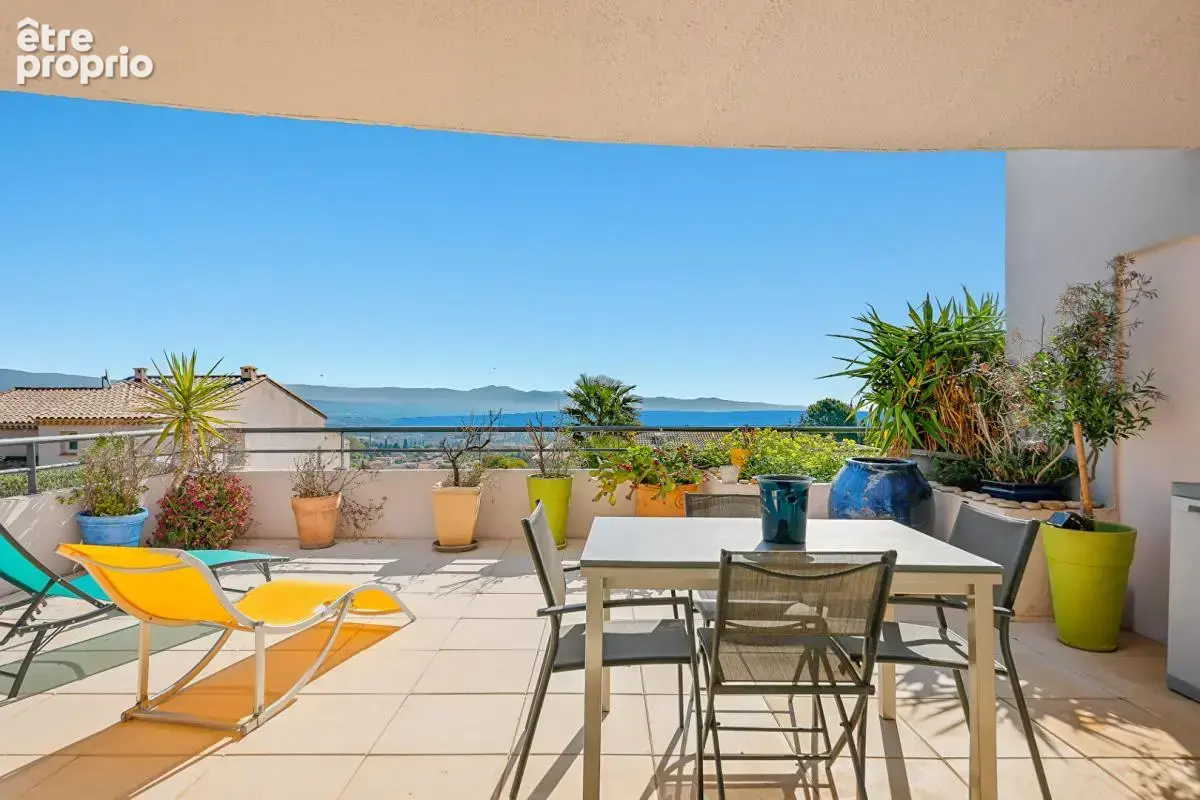 Appartement La Ciotat 4 pièce(s) 75.73 m2 vue mer avec garage et place de parking - photo 1