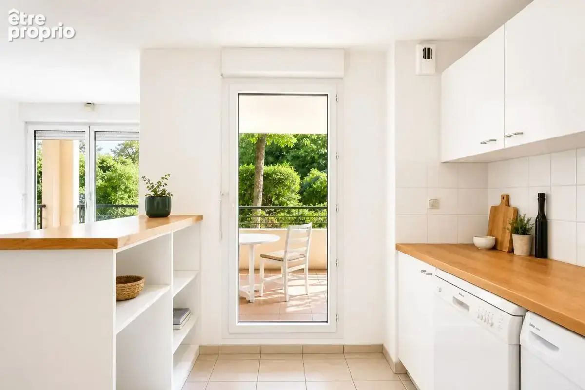 T3 avec terrasse et parking – Investissement locatif sécurisé à - photo 4