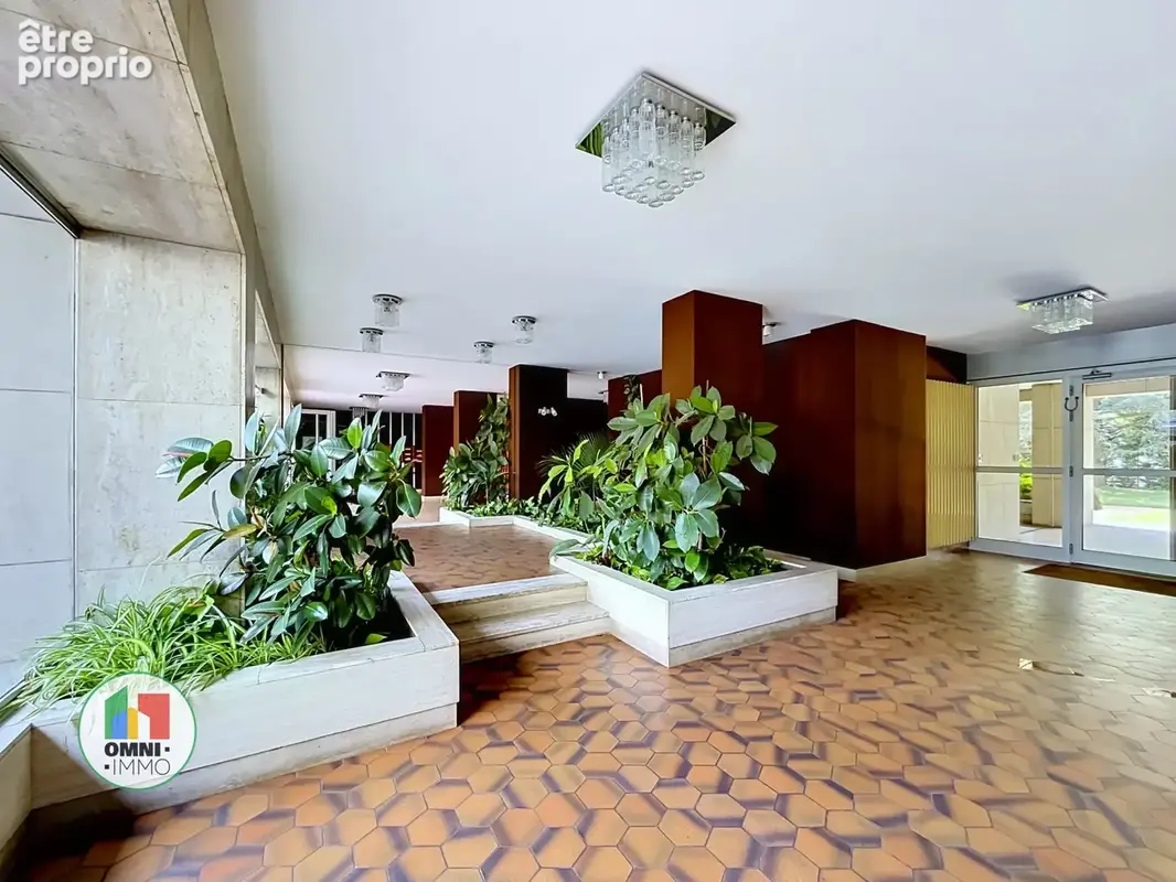Lyon 4 Croix-Rousse : appartement T6 de 142 m2   Terrasse   Garage   Piscine   Tennis   Résidence de standing - photo 21