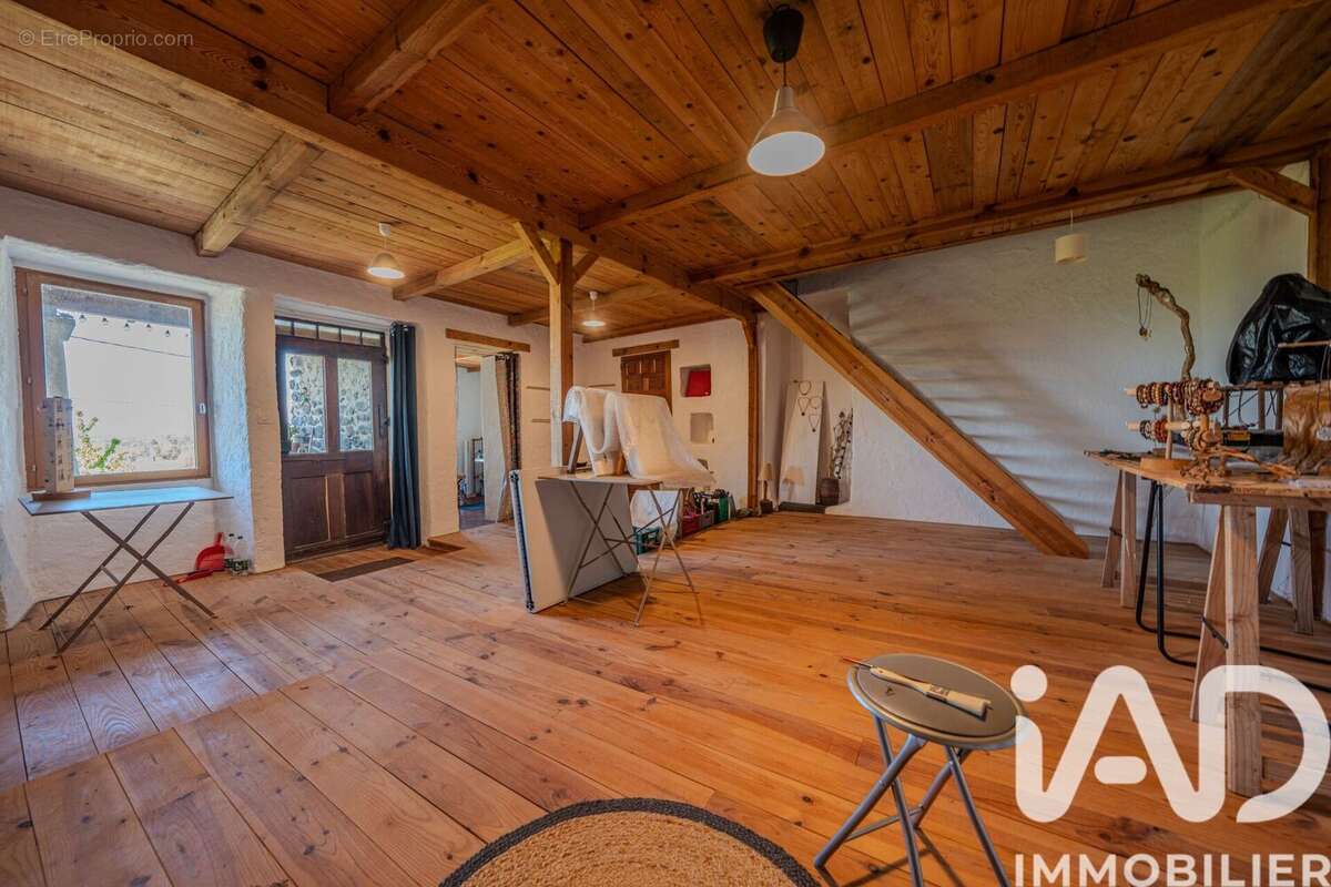 Maison 123 m² à Lussas  - photo 6