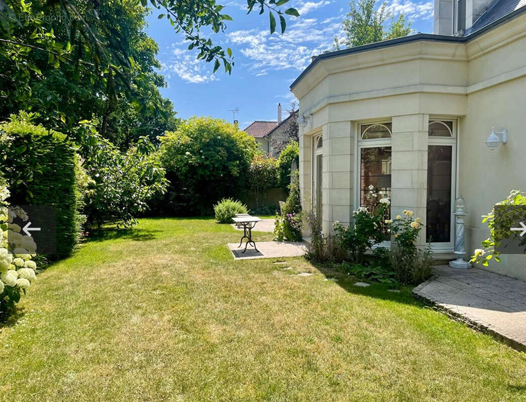 Maison à MONTMORENCY