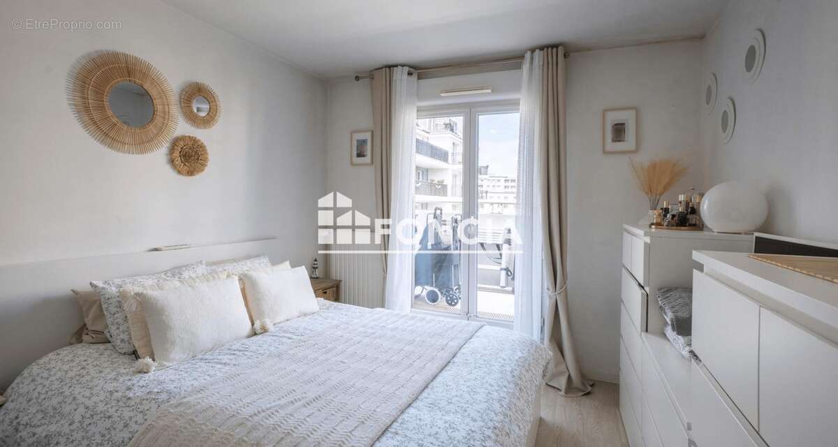 Appartement à SARTROUVILLE