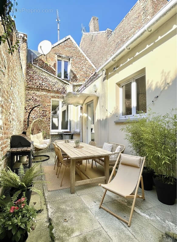 Maison à SAINT-QUENTIN