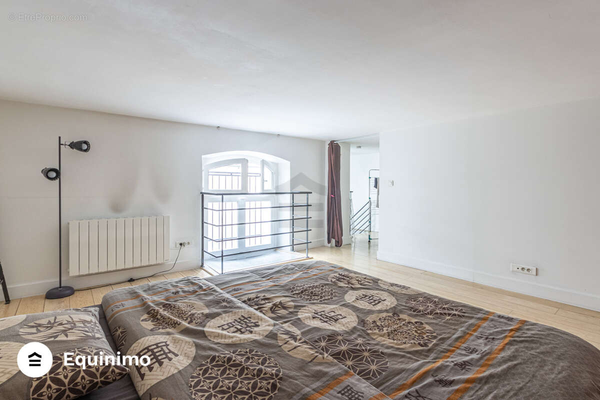 Appartement à PARIS-9E