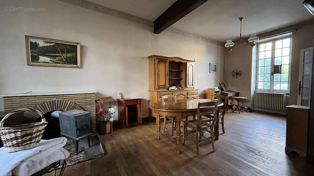 Maison à AUTUN